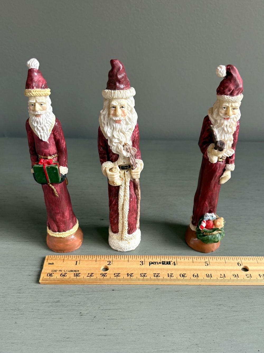 VTG Classic Pencil Santa Figurine Display -Christmas Holiday Home Decor Set of 3 - Picture 7 of 8